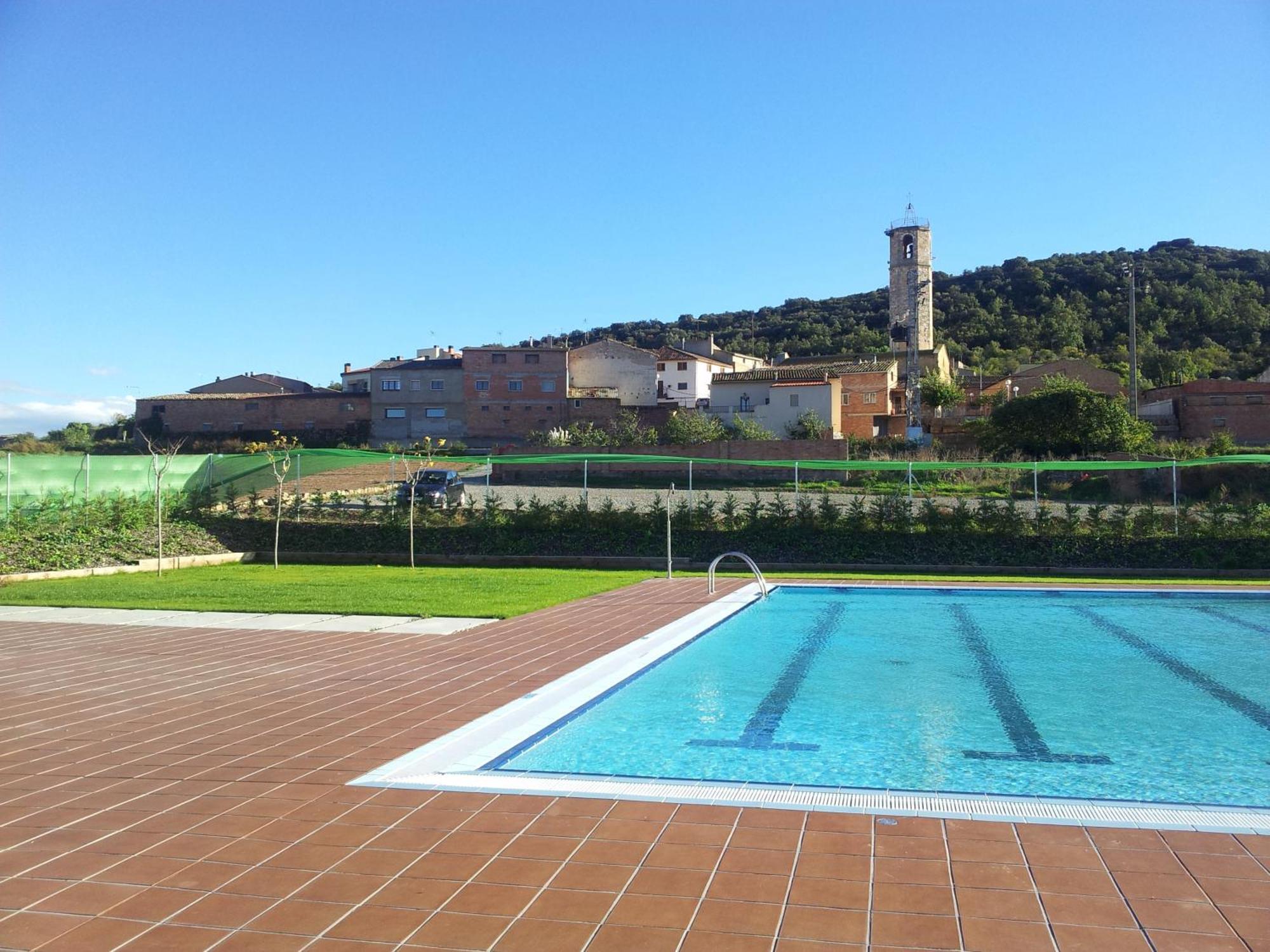 Cal Ribero Aparthotel Vilanova De La Sal Luaran gambar