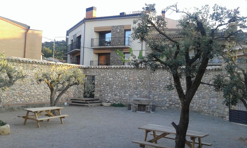 Cal Ribero Aparthotel Vilanova De La Sal Luaran gambar