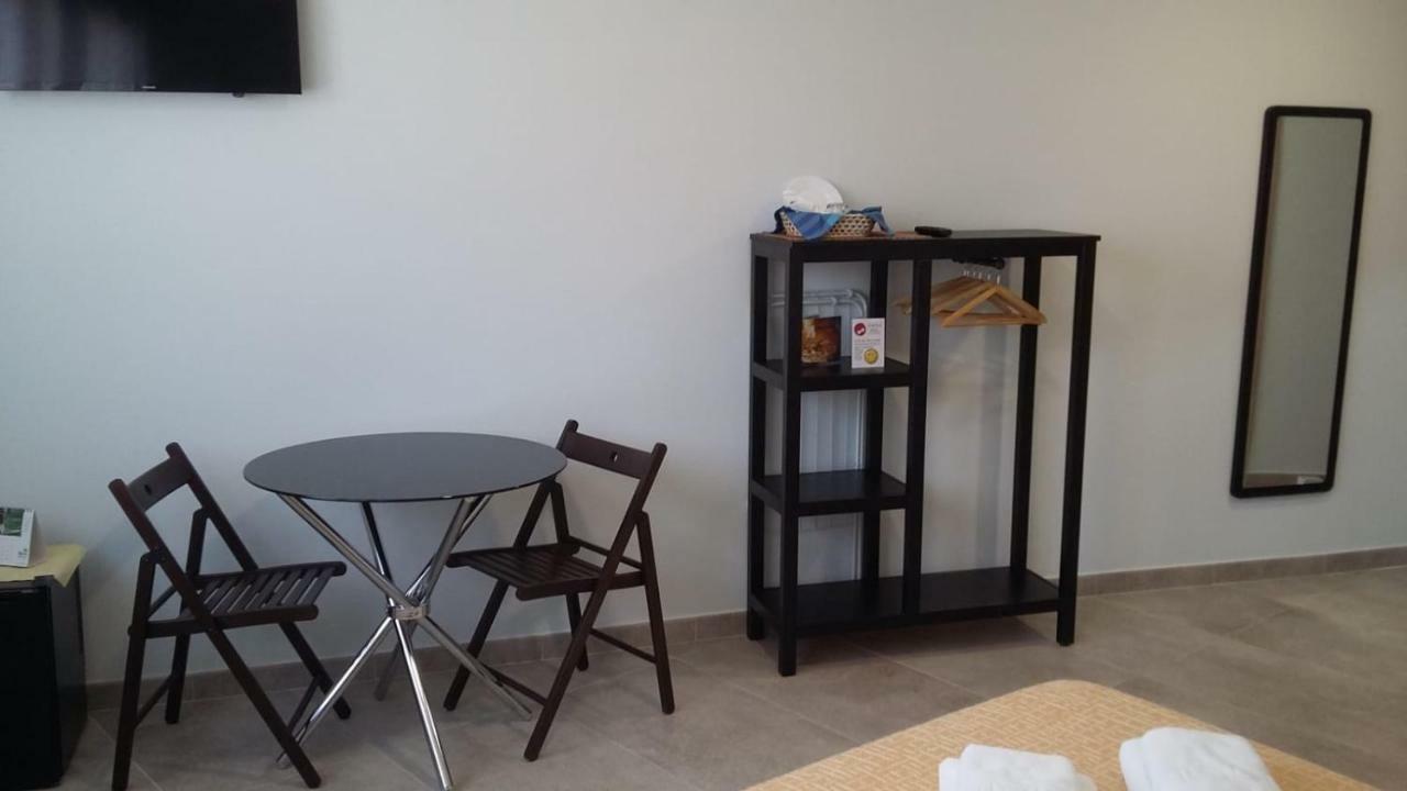 Cal Ribero Aparthotel Vilanova De La Sal Luaran gambar