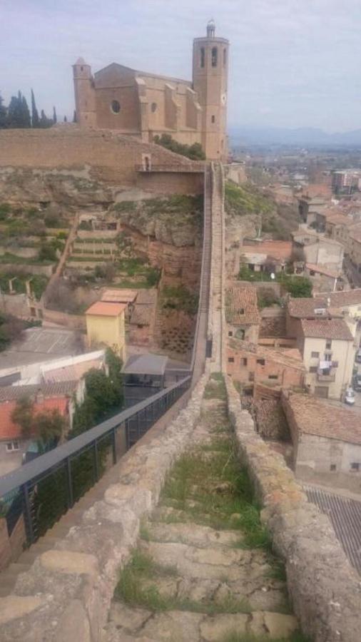 Cal Ribero Aparthotel Vilanova De La Sal Luaran gambar